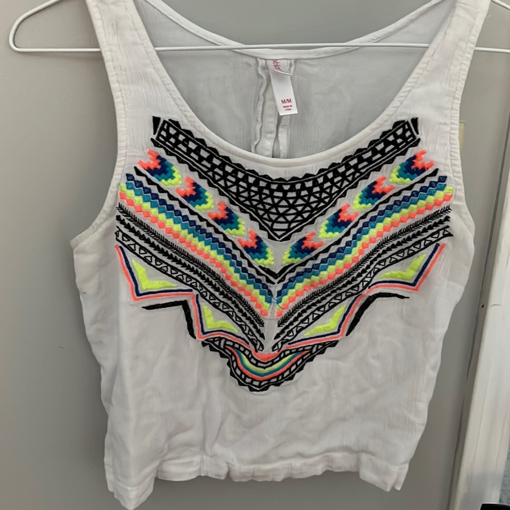 Super cute xhilaration crop top in medium